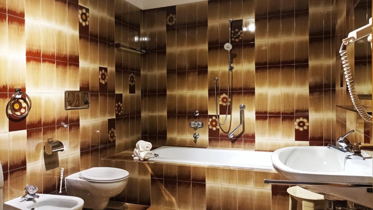 Apartment Lazzeri Toblach Buitenkant foto
