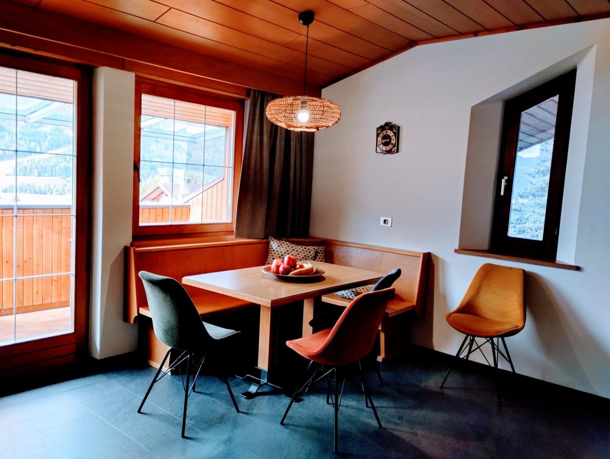 Apartment Lazzeri Toblach Buitenkant foto